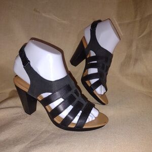 5.5 Leather Clarks Strappy Sandal Heels